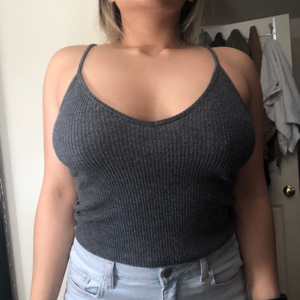 Grey top
